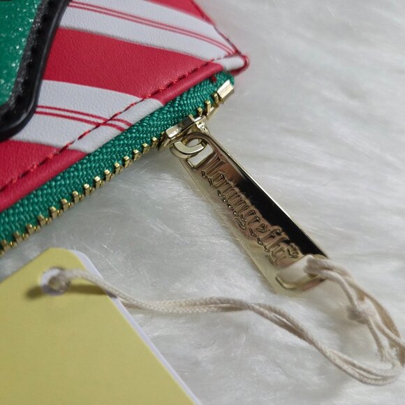 Loungefly Pompompurin Santa Hat Card Holder - Picture 5 of 7